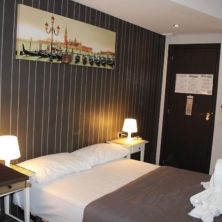 Bcn Condal Hostal Barcelona Ngoại thất bức ảnh