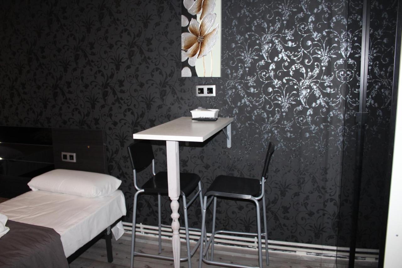 Bcn Condal Hostal Barcelona Ngoại thất bức ảnh