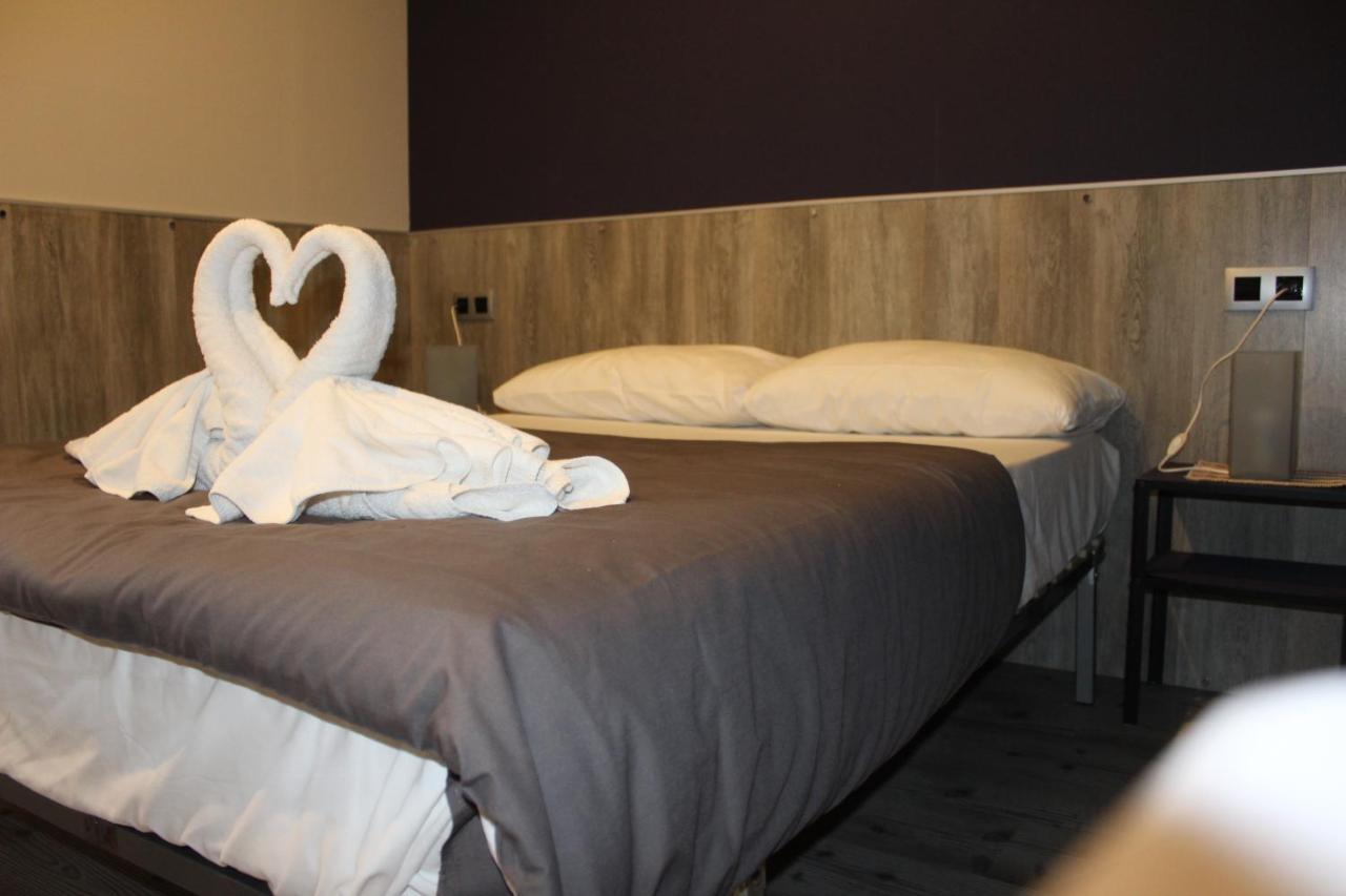 Bcn Condal Hostal Barcelona Ngoại thất bức ảnh