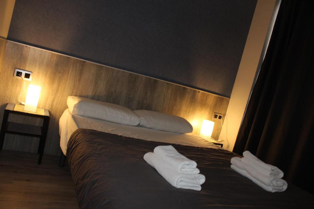 Bcn Condal Hostal Barcelona Ngoại thất bức ảnh