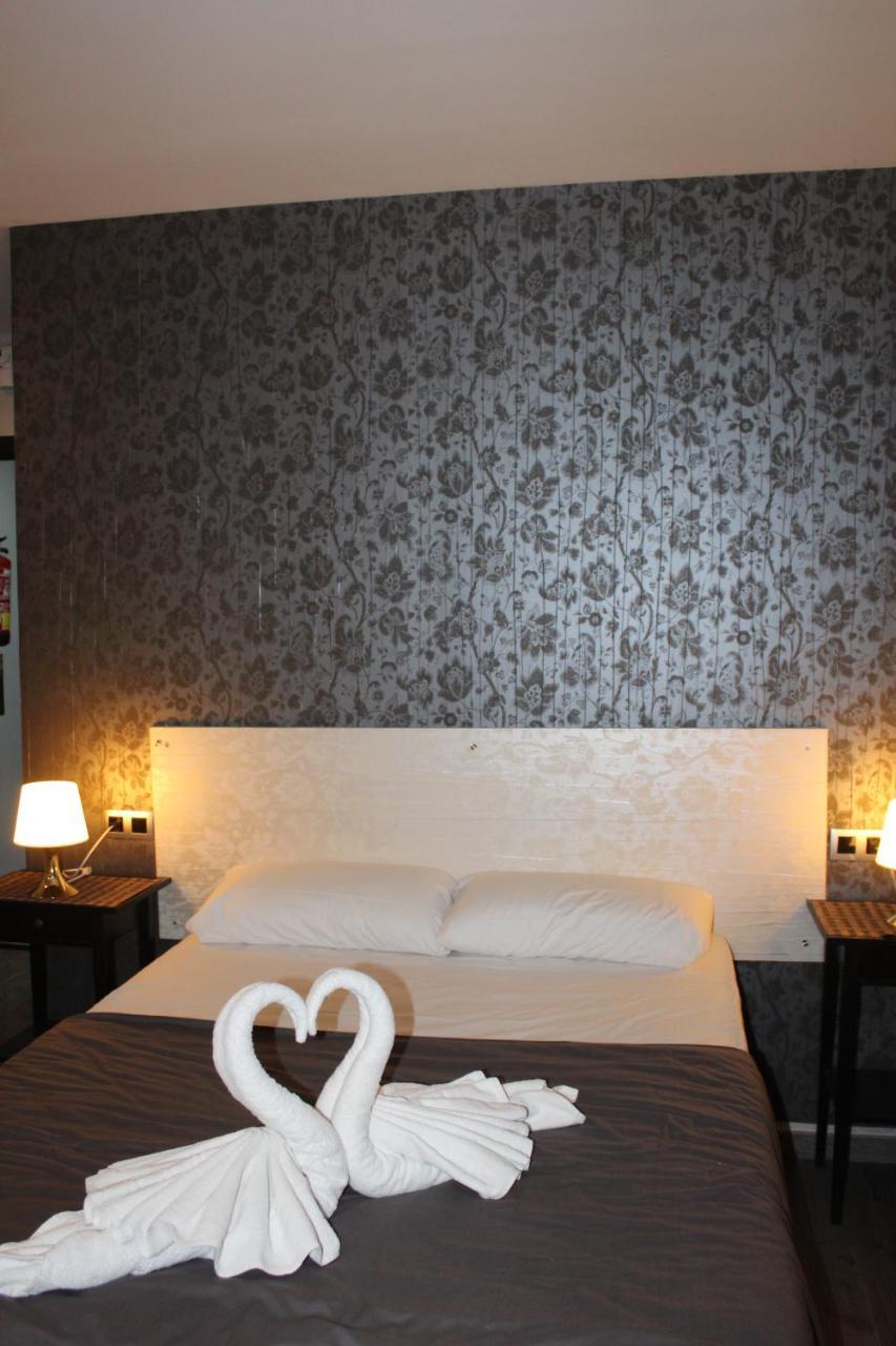 Bcn Condal Hostal Barcelona Ngoại thất bức ảnh