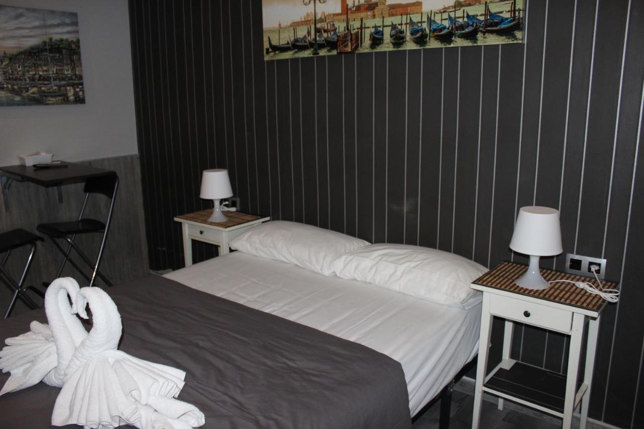 Bcn Condal Hostal Barcelona Ngoại thất bức ảnh