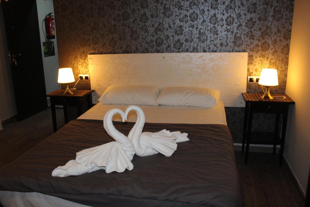 Bcn Condal Hostal Barcelona Ngoại thất bức ảnh