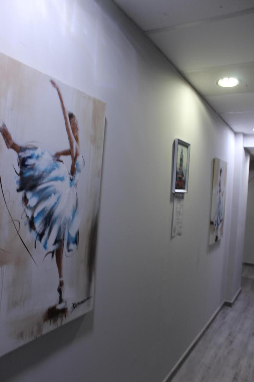 Bcn Condal Hostal Barcelona Ngoại thất bức ảnh