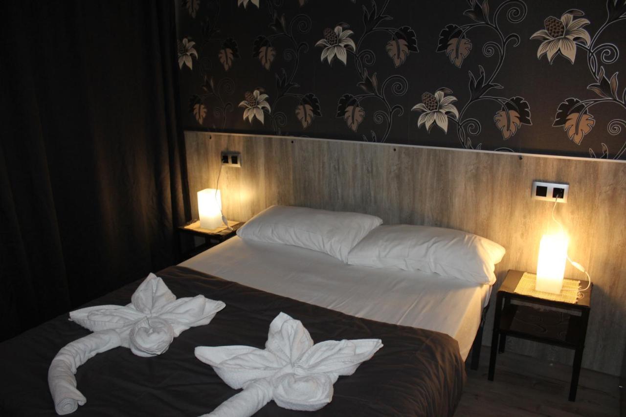 Bcn Condal Hostal Barcelona Ngoại thất bức ảnh