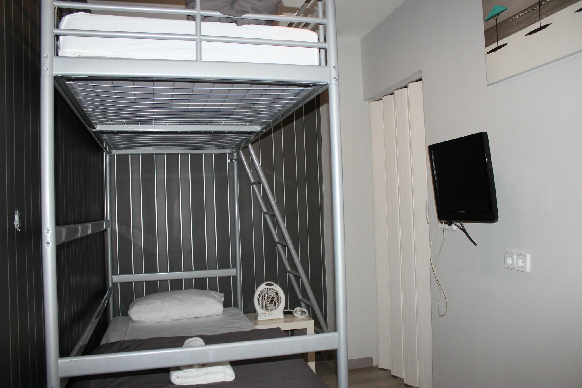 Bcn Condal Hostal Barcelona Ngoại thất bức ảnh