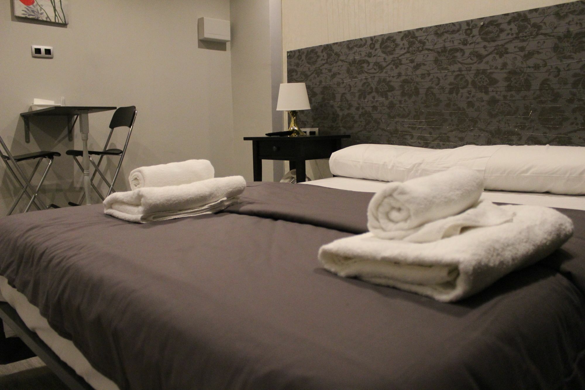 Bcn Condal Hostal Barcelona Ngoại thất bức ảnh